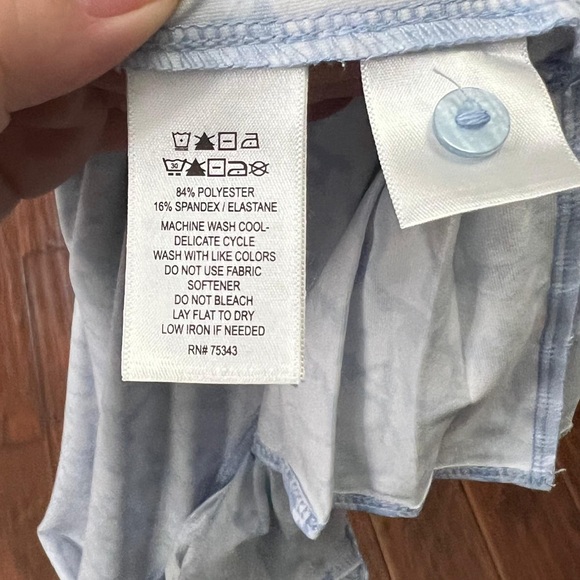 Laura Ashley Blue Floral Golf Tennis Dress XL Sleeveless Ruffle Hem Preppy - Picture 8 of 8